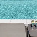 Cliff - Sea View Apartament